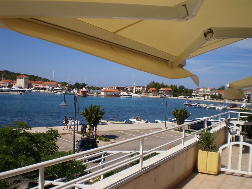 Apartments Vala Rogoznica  Ruang foto