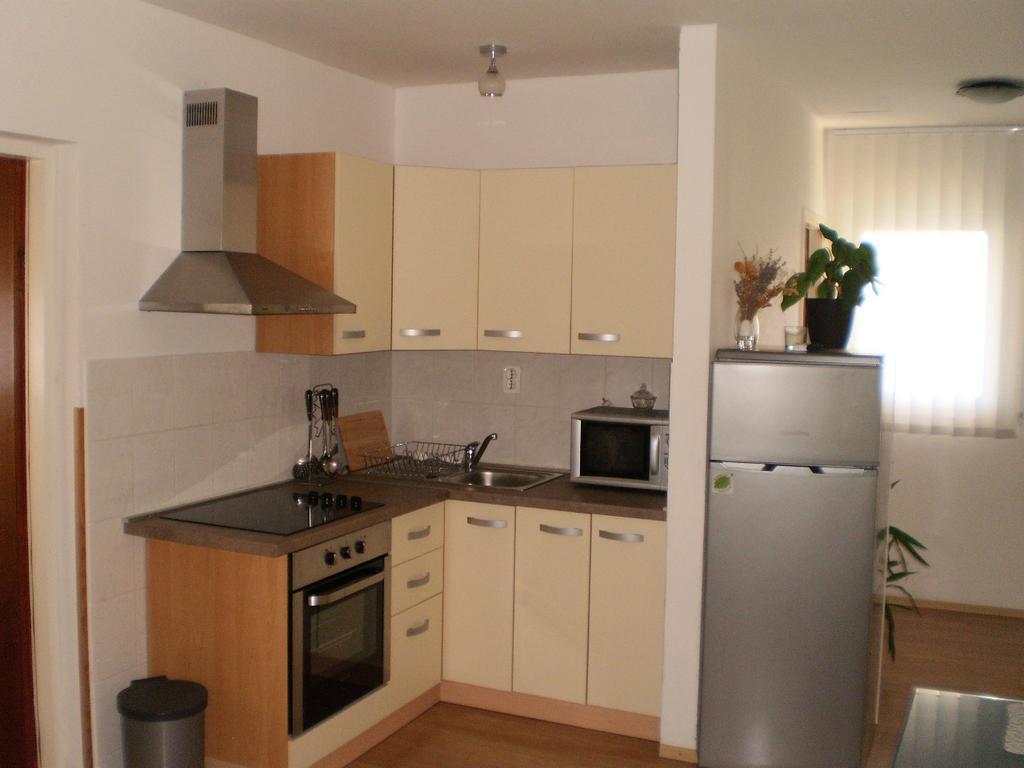 Apartments Vala Rogoznica  Bagian luar foto